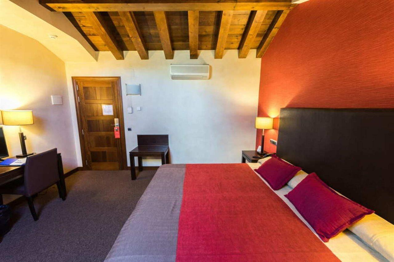 Palacio San Facundo 2* Segovia